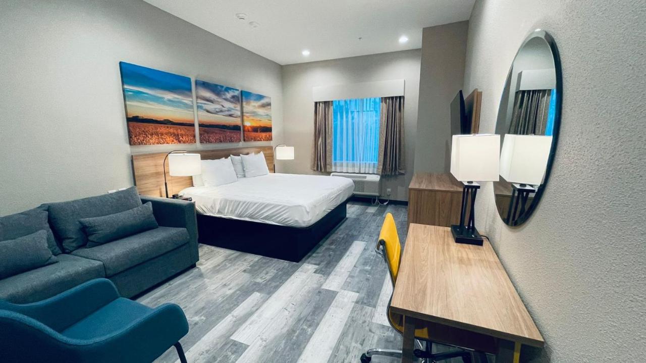 Days Inn & Suites By Wyndham Greater Томбол Екстер'єр фото