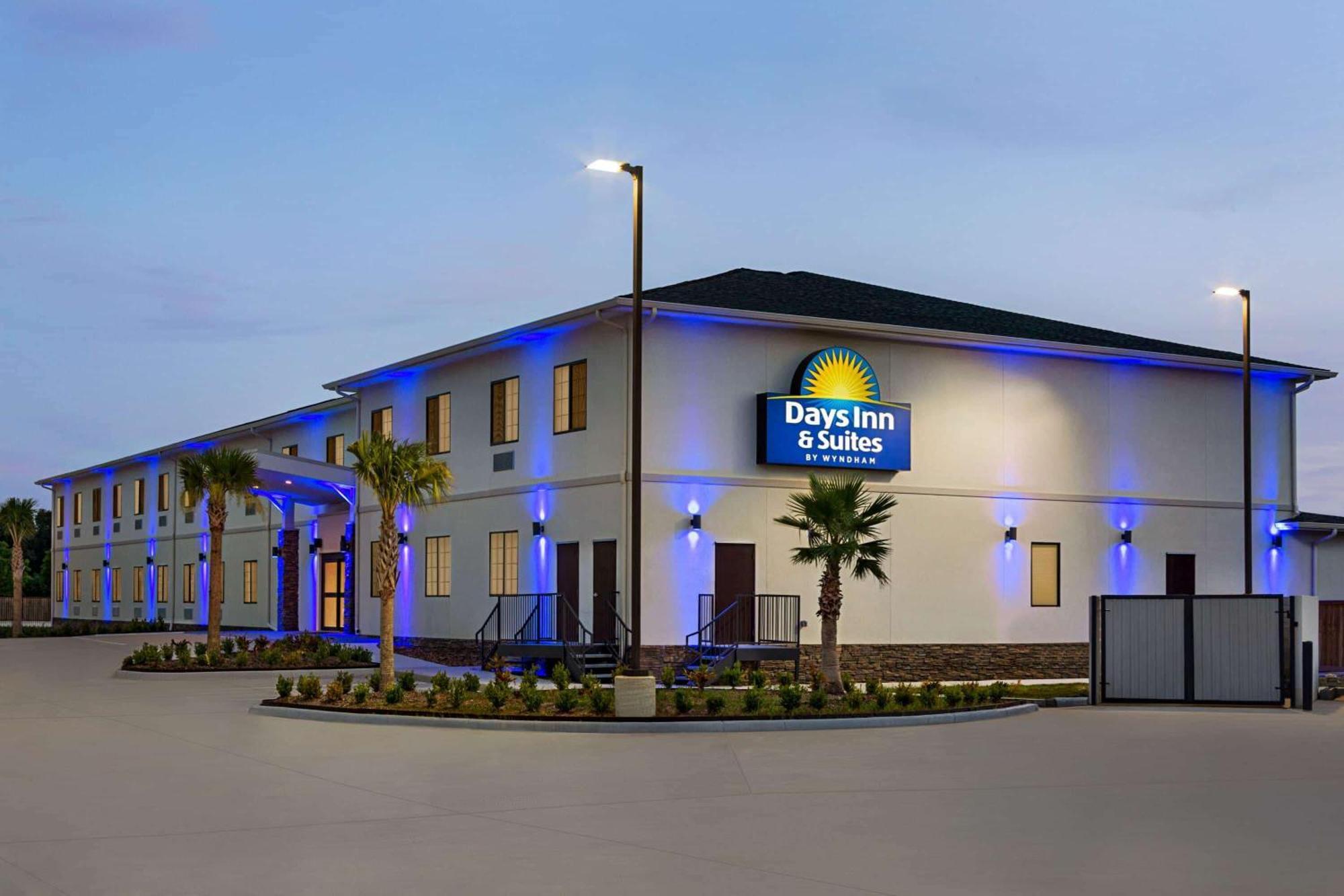 Days Inn & Suites By Wyndham Greater Томбол Екстер'єр фото